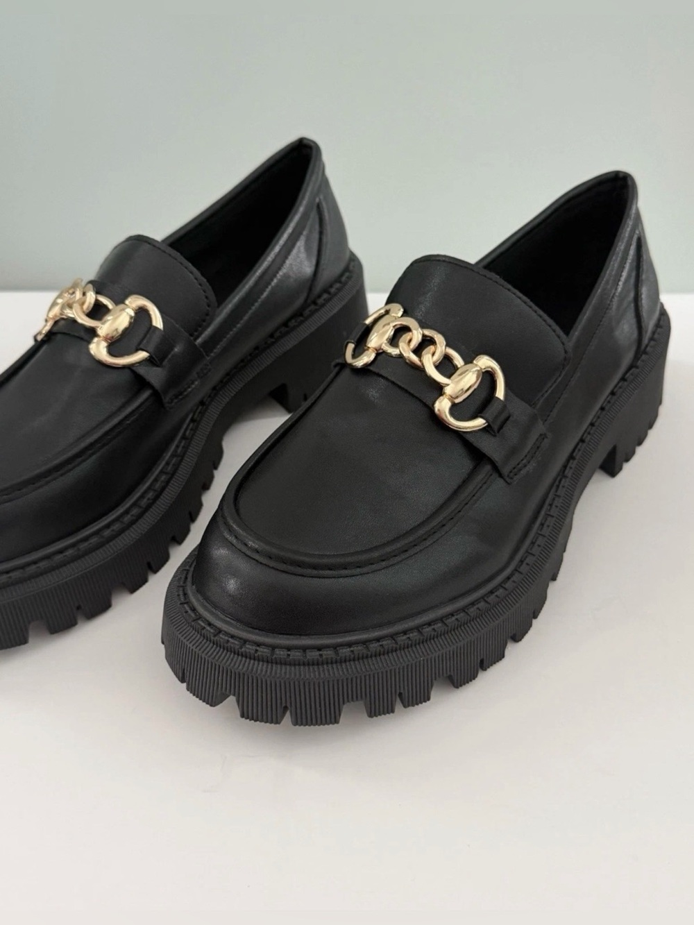 Women’s Black Loafers Flats Metal Buckle Chunky Non Slip Comfort US 8.5 EU 39.5